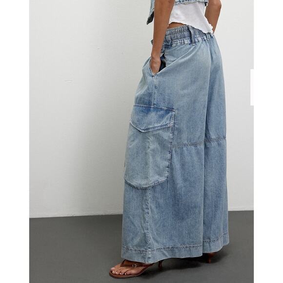 Free People Out Of Office Women’s Wide Leg Cargo Jeans Size M Comfort Boho - Picture 13 of 15
